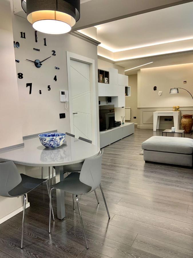 Relais Casa Via Generale Del Buono 13 Milazzo Apartamento Exterior foto