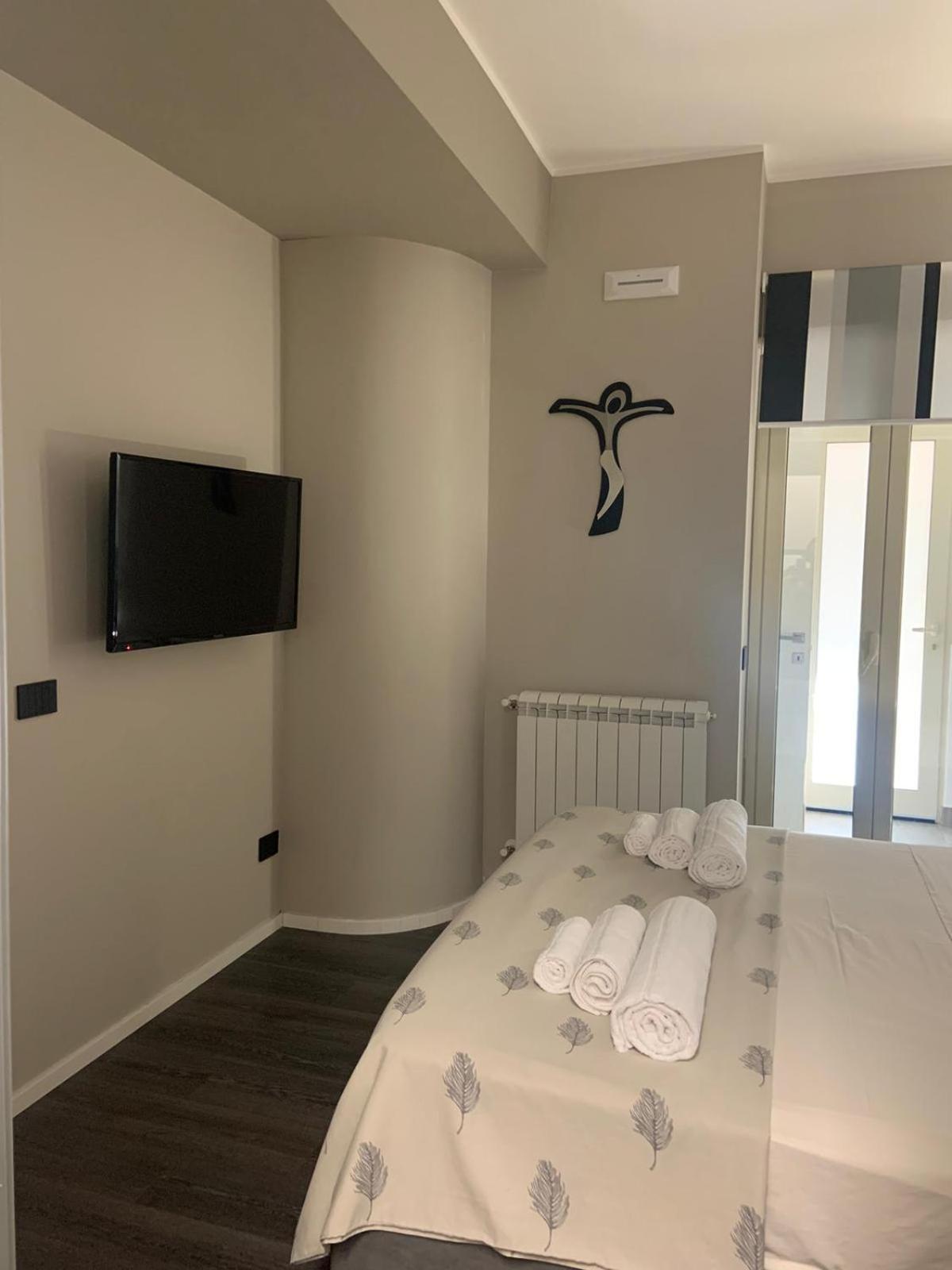 Relais Casa Via Generale Del Buono 13 Milazzo Apartamento Exterior foto
